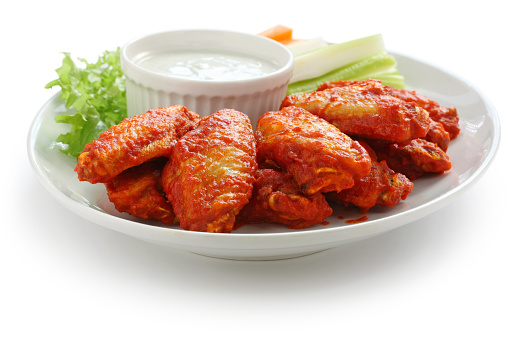 chicken wings with blue cheese dip